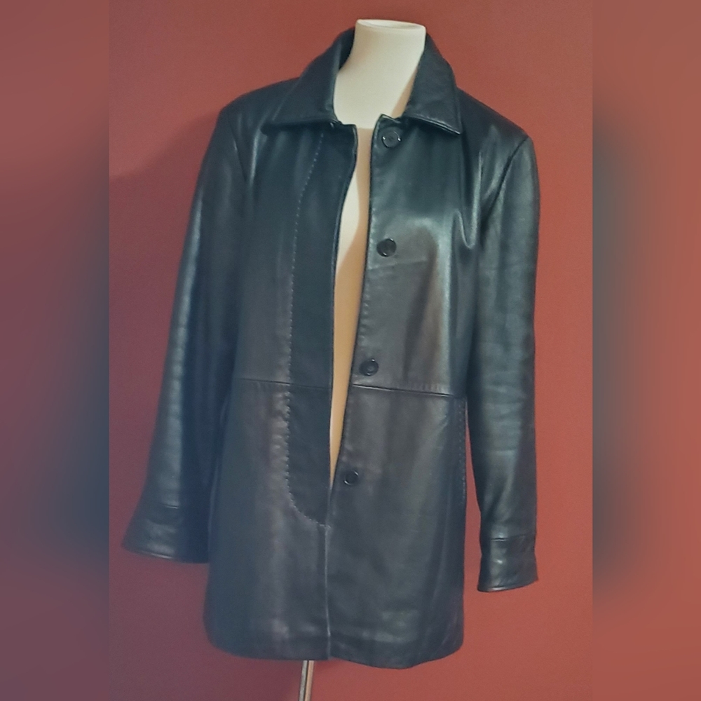 Leather jacket - Picture 2 of 8